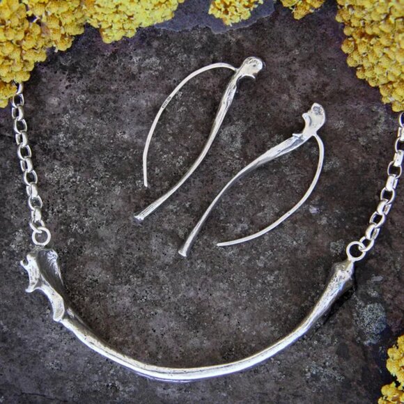 Fox Bone Choker - Picture 3 of 4